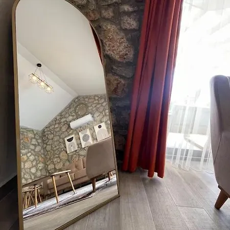 Mesedibi Hotel
